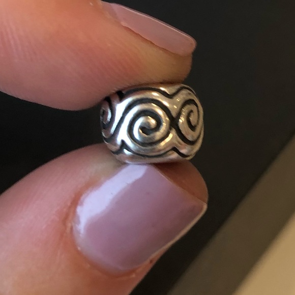 Retired PANDORA large swirl charm - Picture 3 of 4